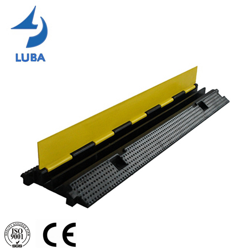 980*240*44mm二线橡胶线槽减速带地面电线保护槽防碾压线板过路电