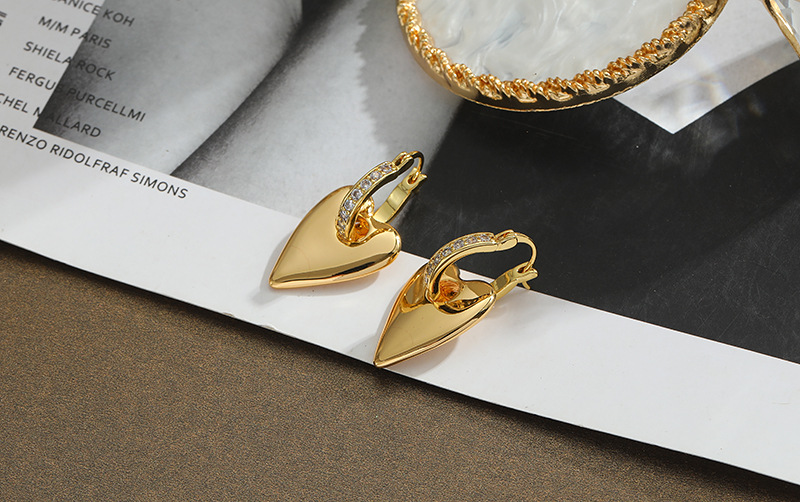 1 Pair Quantity Daily Occasion Copper Material Retro Heart Shape Copper Inlay Zircon Dangling Earrings 1 Pair