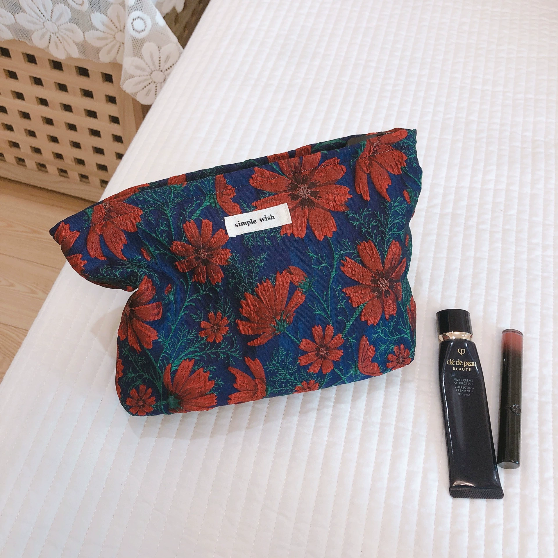 Косметичка, маленькая clutch-сумочка, система хранения для поездок