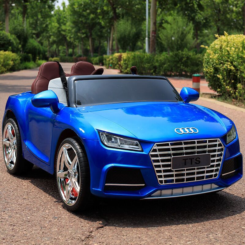 Audi Baked Blue [12V7 Big Battery Four Drive] Повернуть вверх и вниз кожа Bluetooth+мультифункциональное пульт дистанционного управления+пульт дистанционного управления мобильного телефона+пенопластовое колесо