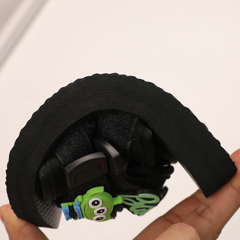 Zapatillas de los niños de dibujos animados de verano sandalias antideslizantes al aire libre padre-niño playa zapatos niñas medio y niños grandes zapatillas de interior