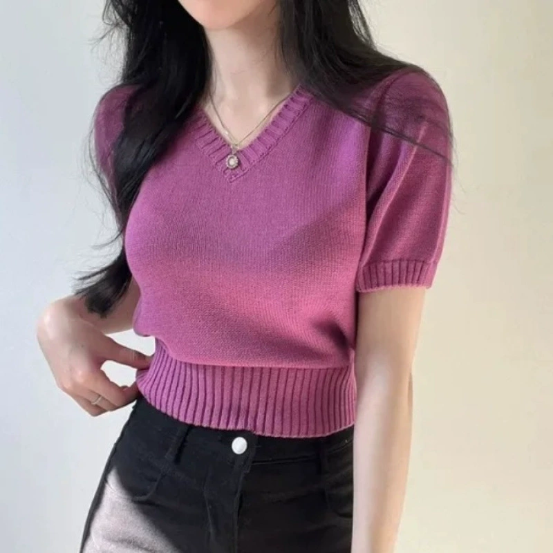 Новый 2025 корейский стиль простой v-образный вырез универсальный однотонный короткий рукав трикотажный тонкий повседневный короткий топ для женщин