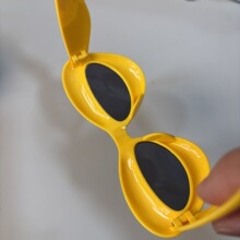 �W���¿���Ĭ���̫��R�F������߅���ī�R��Ů�r��cos���Ɍ�