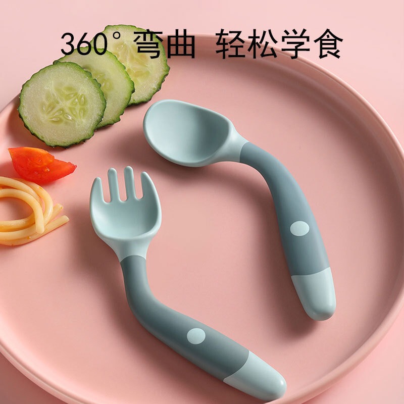 赤ちゃんの食事スプーン子供の食事訓練は自主的に食べます。|undefined