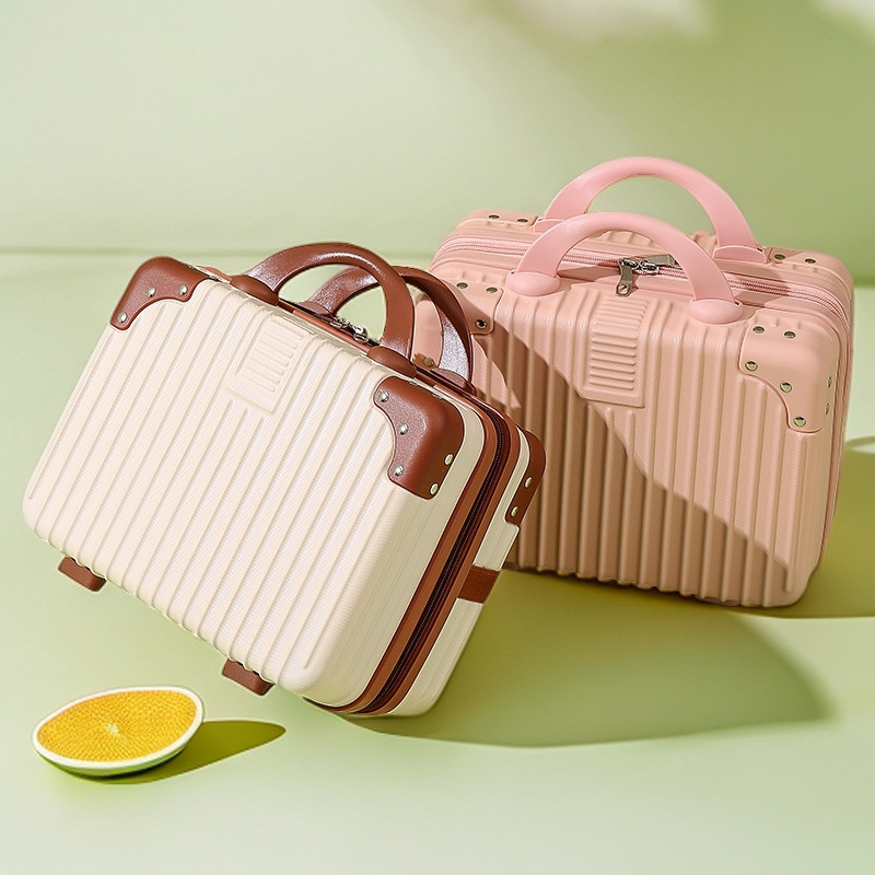 Handheld small suitcase