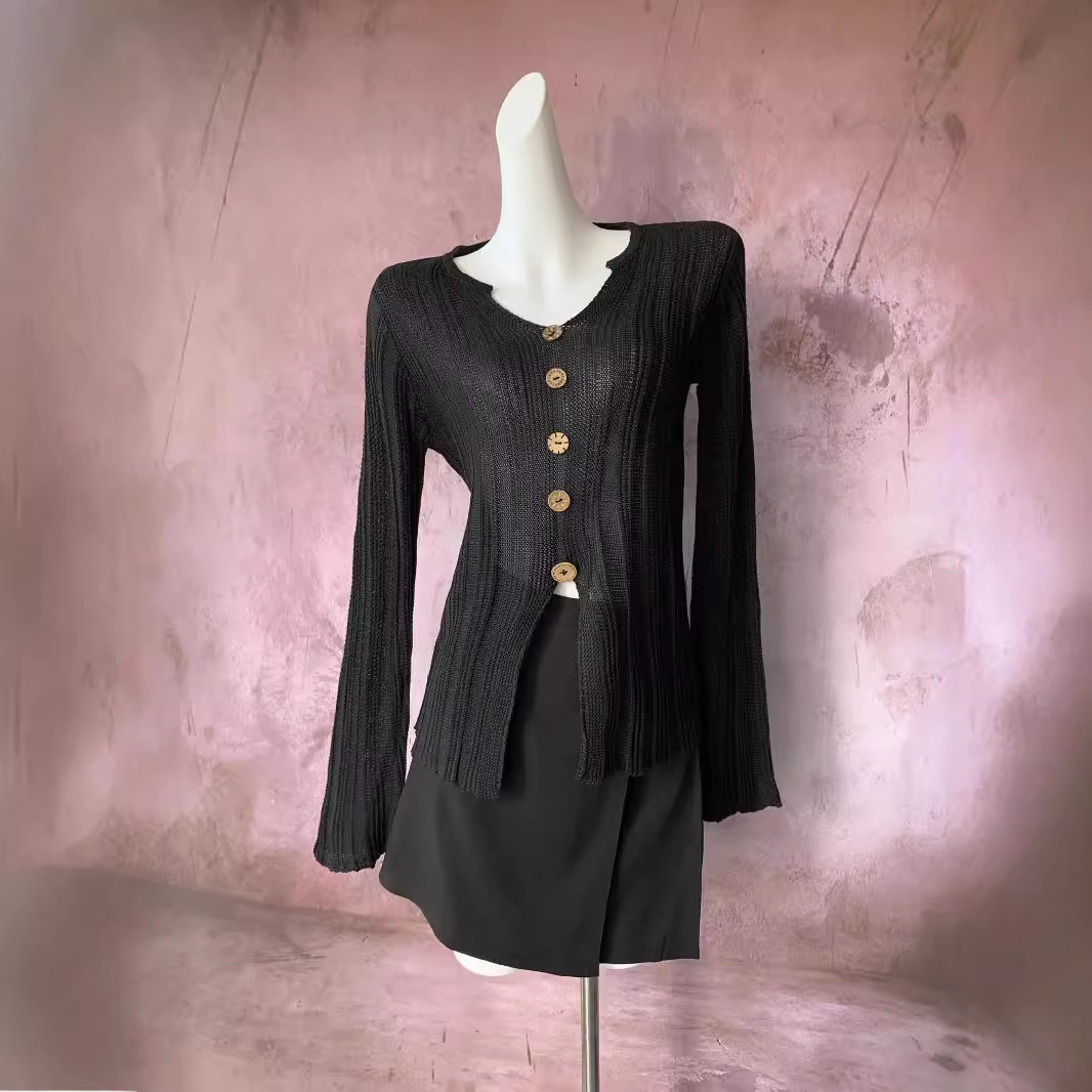 원래 디자인 골동품 V 넥 스웨터 가을 새로운 느슨한 작업복 틈새 분할 로그 버튼 스웨터