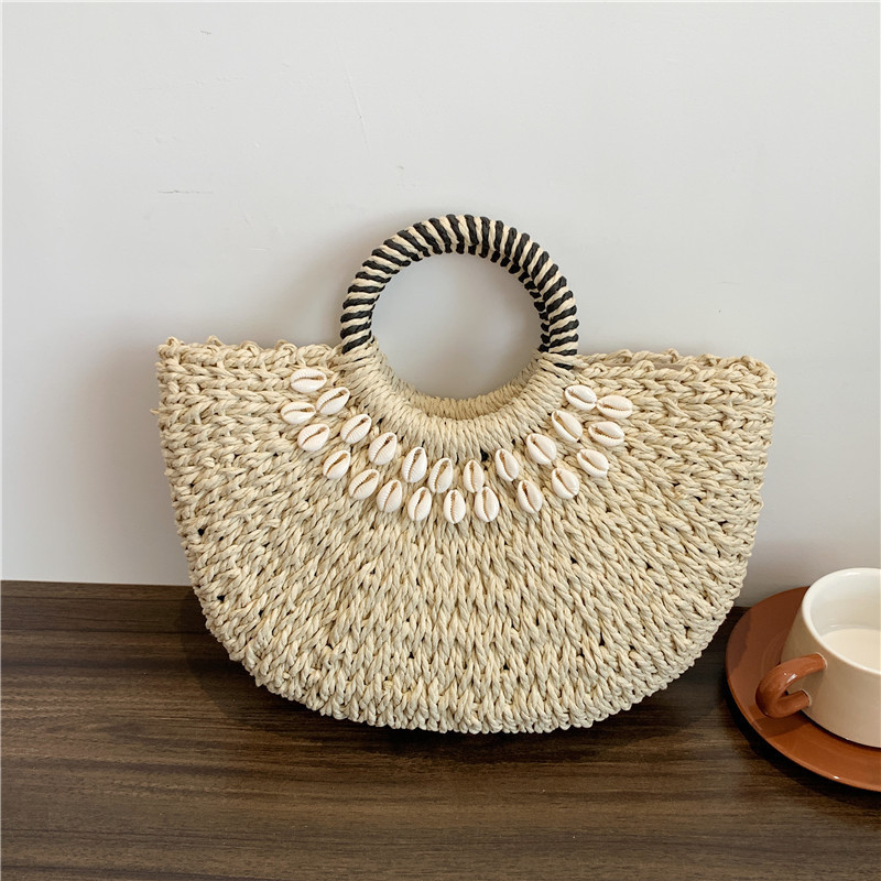 Seaside Resort Style Straw Bag for Women 2025 Summer New Fashion Shell Woven Handbag Large Capacity Beach Bag