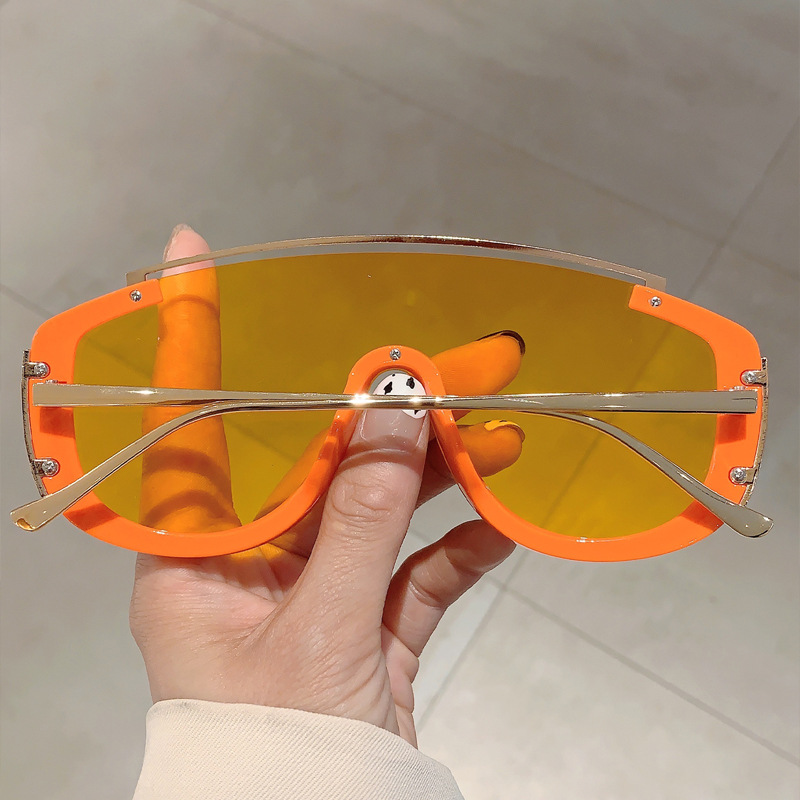 70g Weight Full Frame Glasses Structure Sunglasses Classification PC, UV400 Protection Lens Material Special-Shaped Mirror Glasses Style Travel, Party Occasion Solid Color Pattern Unisex Gender Simple Style, Streetwear Style Pink, Gold Color Simple Style Streetwear Solid Color PC UV400 Protection Special-Shaped Mirror Full Frame Women's Sunglasses 2