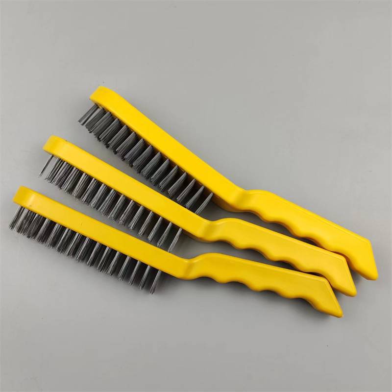 Cepillo de alambre de acero cobreado para limpieza, cepillo de alambre de cobre, cepillo de alambre de acero inoxidable, cepillo de alambre de mango largo para eliminar óxido con raspador, eliminación eficiente de óxido