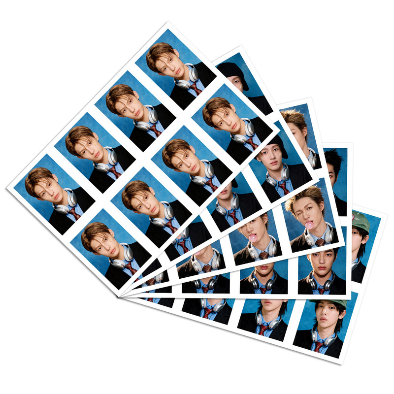 Cortis Roasted Pig's Trotters Surrounding Documents and Photos 1.0inch Photos American-Style Photos Keonho Passport Photos