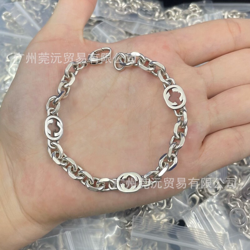 Real Shot of Gujia Brand Replica Double g Interlocking Letter Bracelet in White Gold for Women, Vintage Distressed Style, Wholesale Real Shot of Gujia Brand Replica Double g Interlocking Letter Bracelet in White Gold for Women, Vintage Distressed Style, Wholesale