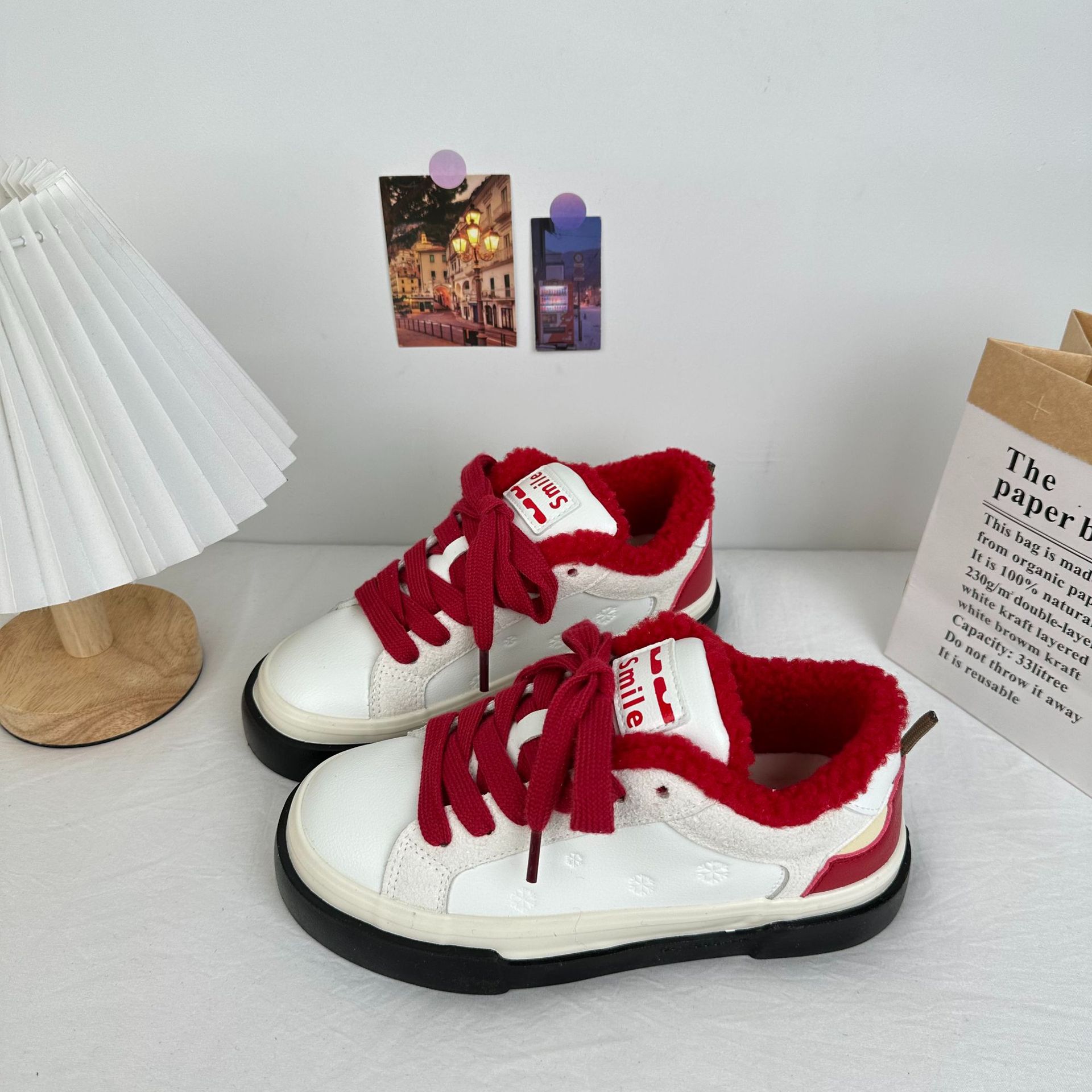 Yuanbo2025 invierno nuevo tipo de zapatos de lana para mujeres zapatos de lona calientes coreanos zapatos de algodón universal