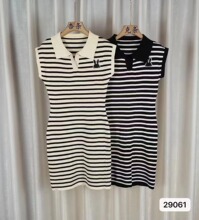 2023夏季新款韩版时尚减龄Polo领刺绣条纹连衣裙设计感甜辣风显瘦