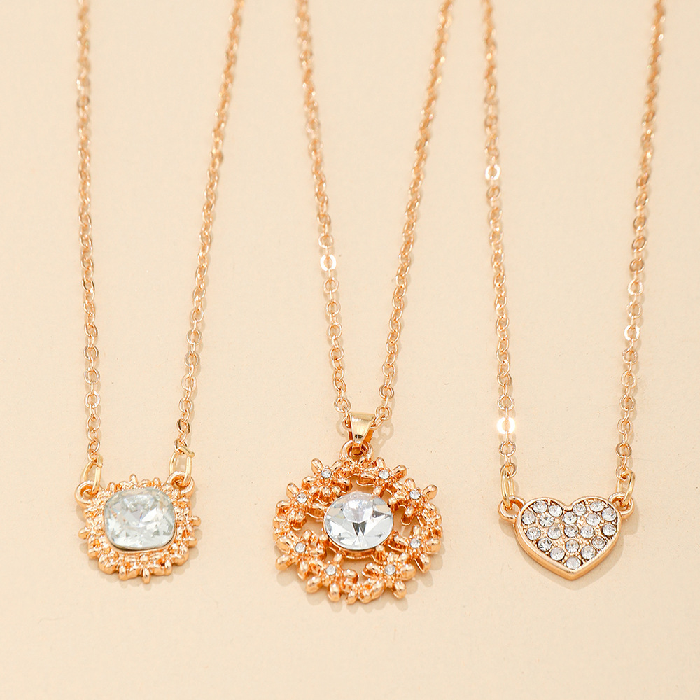 Fashion Geometric Alloy Rhinestones Necklace 3 Pieces