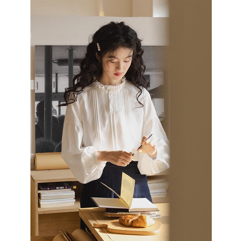 French-style White Collar Ear-edged Shirt Women's Early Autumn Retro Long-sleeved Design Niche Inner Lace Top