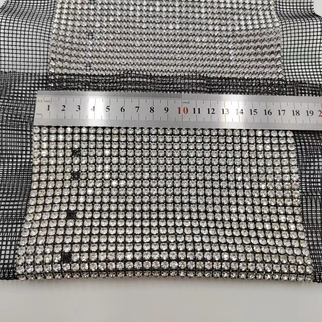 Los fabricantes suministran 5cm negro malla diamante bolsa cubo bolsa moda nuevo 5cm diamante bolsa portátil rhinestone bolsa DIY image 3