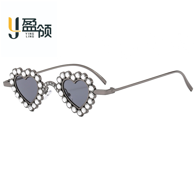 New Style Heart-Shaped Diamond-Encrusted Sunglasses for Women, High-End Korean Style Versatile Glasses, Cross-Border Luxury Trendy Photo Sunglasses
