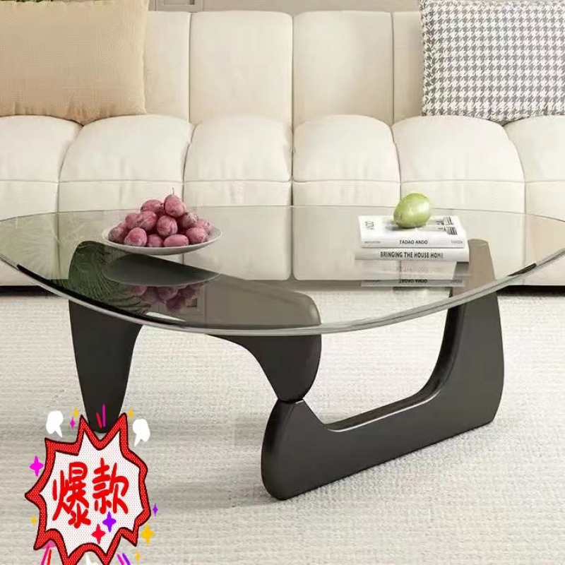 투명 유리 + 검은색 나무 다리