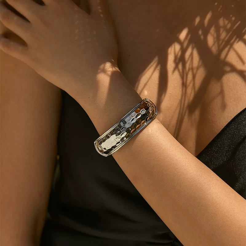 Metal design universal fashionable retro bracelet, European style