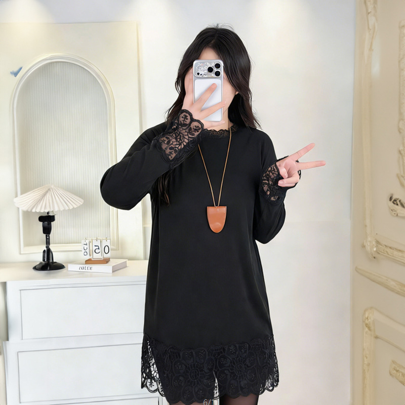300/ 100kg Plus-Size Lace Base Shirt, Mid-Length, for Women, Spring and Autumn, Loose Fit, Slimming Inner Top for Plus-Size Women