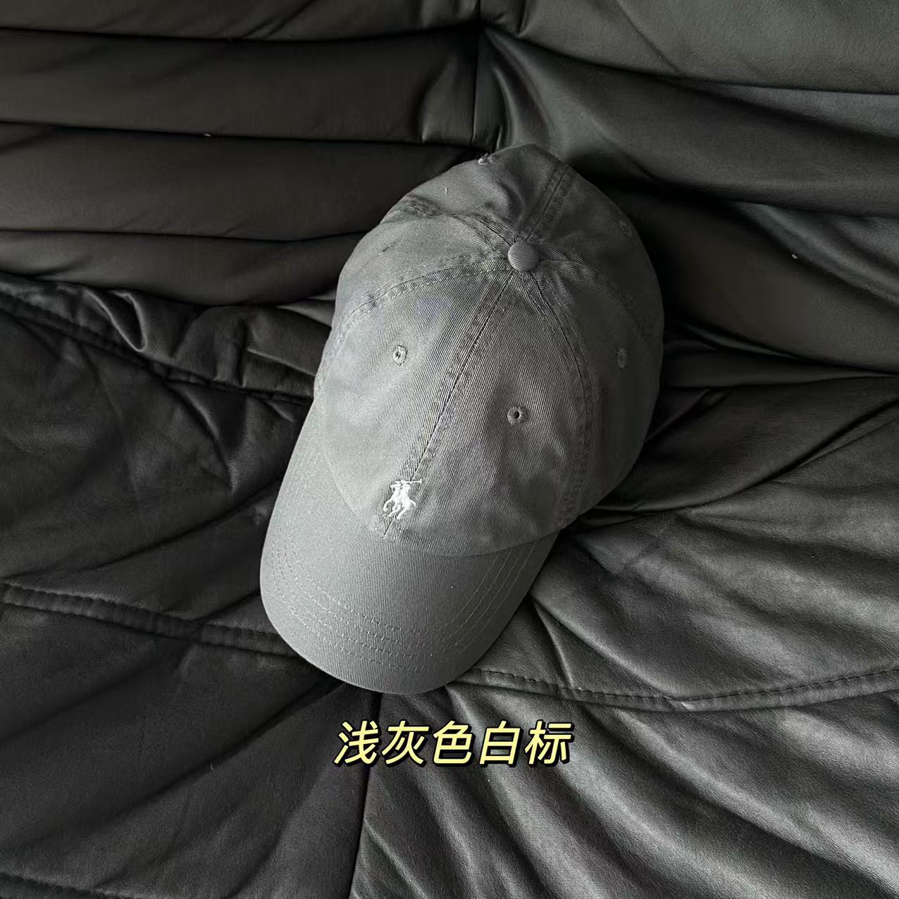 밝은 회색 흰색 라벨