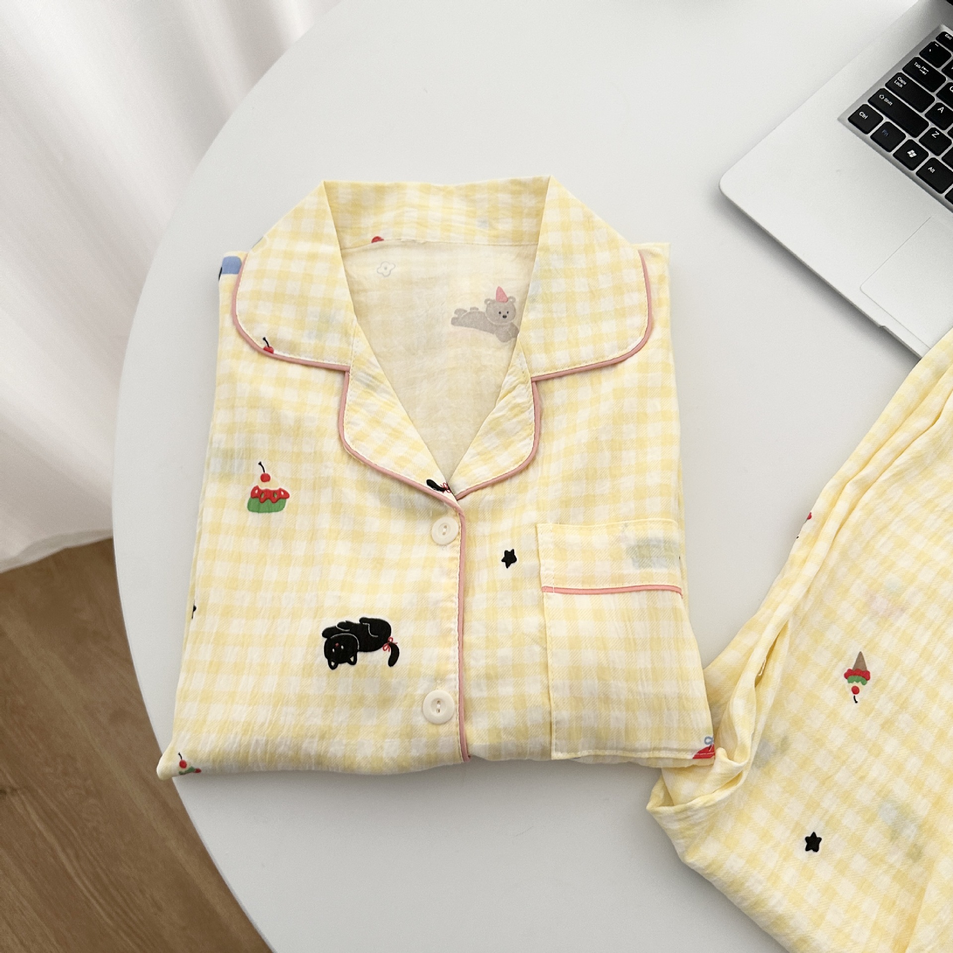 Pijamas de algodón nubes al por mayor transfronterizos de otoño nuevas explosiones de pantalones de manga larga cardigan con solapas de dibujos animados perros ropa doméstica