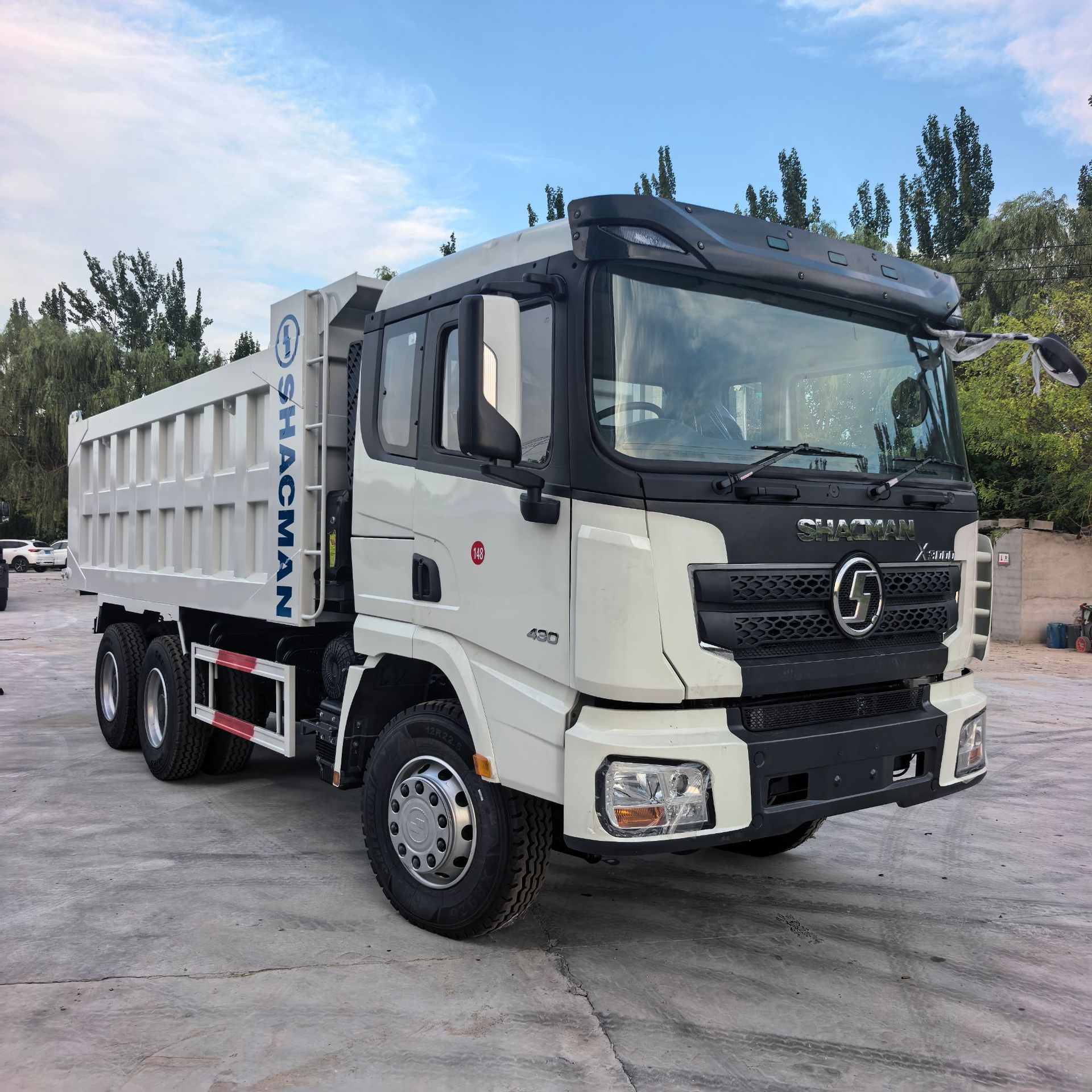 Shacman Delong X3000 dump truck exported to Africa, 6×4 muck truck, 430 horsepower SHACMAN tractor head