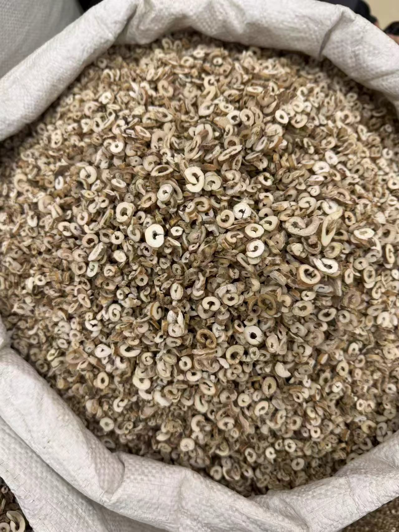 Dried Moutan Bark Dan Mu Dan Pi 1000g Bag TCM Herbal Ingredient for Cooking and Decoction specifications
