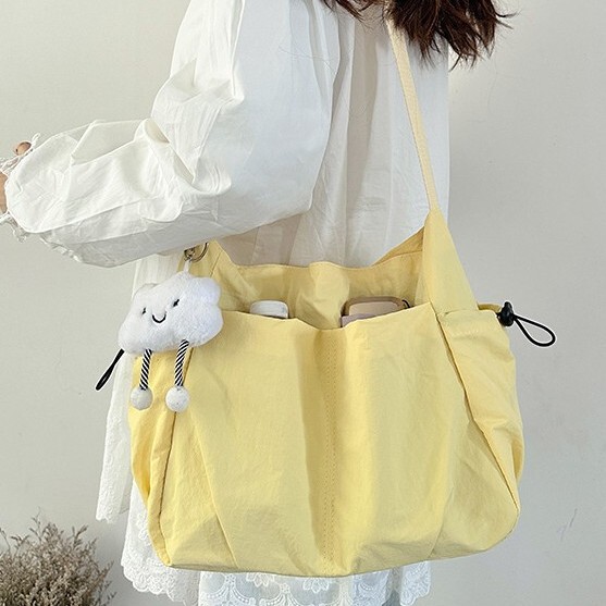 Lightweight Nylon Cloth Bag Summer New Multi-Pocket Commuter Shoulder Bag Large Capacity Student Class Crossbody Bag Trendy Lightweight Nylon Cloth Bag Summer New Multi-Pocket Commuter Shoulder Bag Large Capacity Student Class Crossbody Bag Trendy