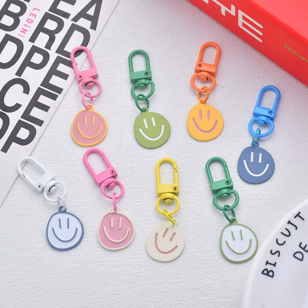 Smile Smiley Face Keychain Korean Version Cartoon Car Headphone Pendant Girl Bag Decoration Hanging Ornament Cross-Border Hot Selling