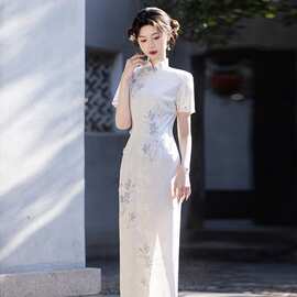 白色旗袍新款女2026夏季新中式改良年轻连衣裙日常可穿素雅玉兰花