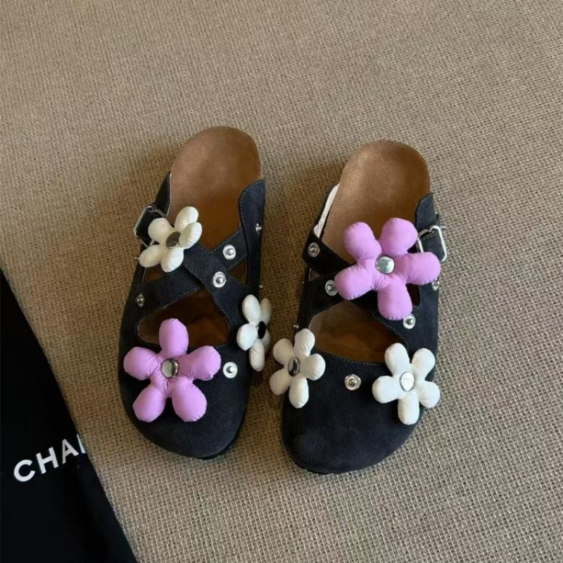 Cute Floral Studded Closed-Toe Mules with Thick Soles and Cross Straps for Women, Casual Slip-On Birkenstock-Style Sandals