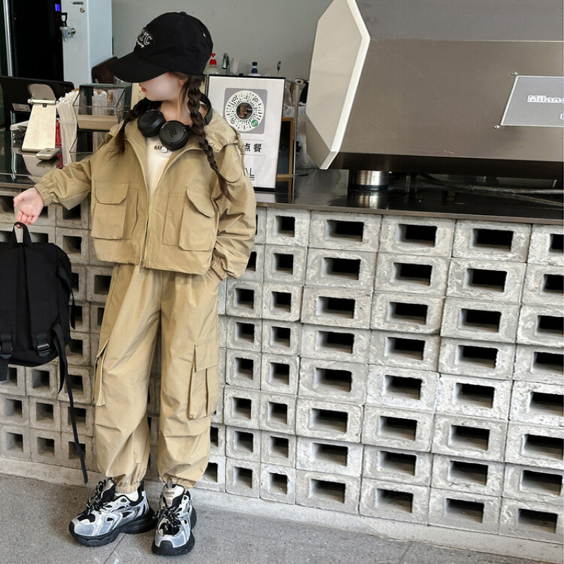 女童工装套装春秋2025新款洋气儿童韩范潮衣女大童秋季运动两件套