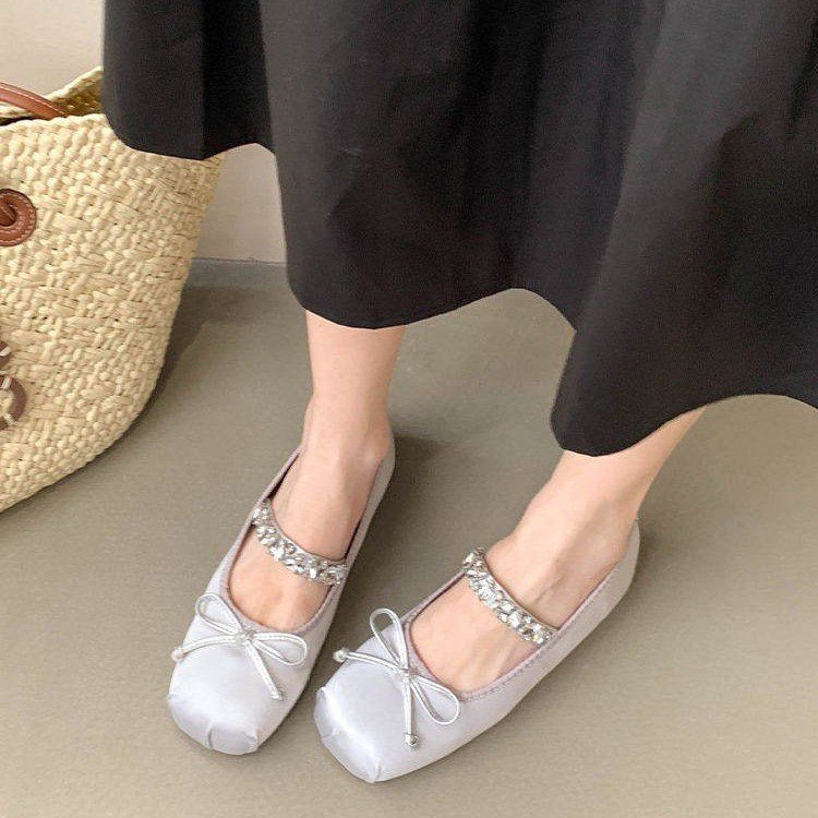 Invisible ballet shoes with rhinestones with bow low-cut made of…