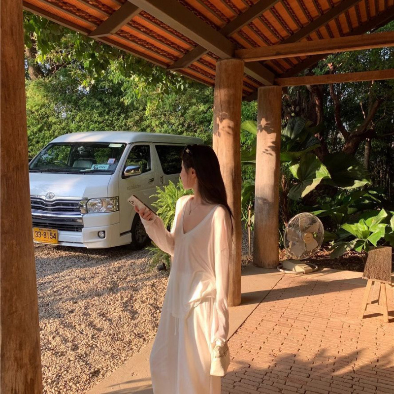 微透白色v领长袖T恤女夏季薄款宽松防晒罩衫简约chic气质百搭上衣|undefined