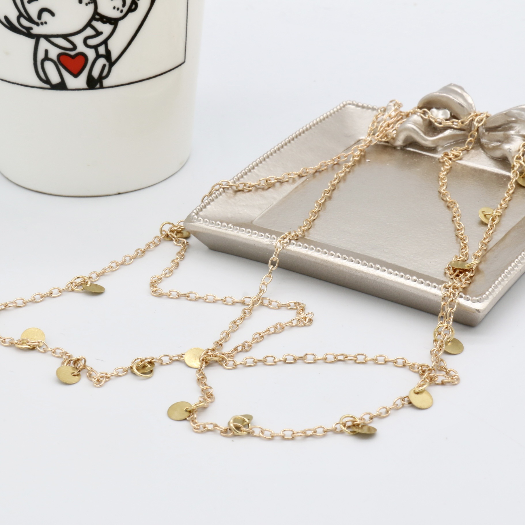 Europa y América nueva aleación chapado metal textura onda borla lentejuelas oblea multi-capa de la borla Banda del pelo accesorios para el cabello