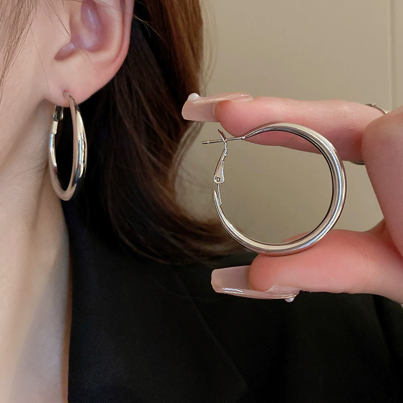 Серебряная игла, дизайн серьги, стиль легкой роскоши, стиль высокого качества, оптом
