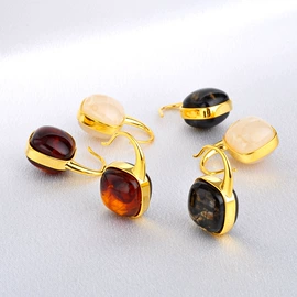 耳钉;耳扣;耳环