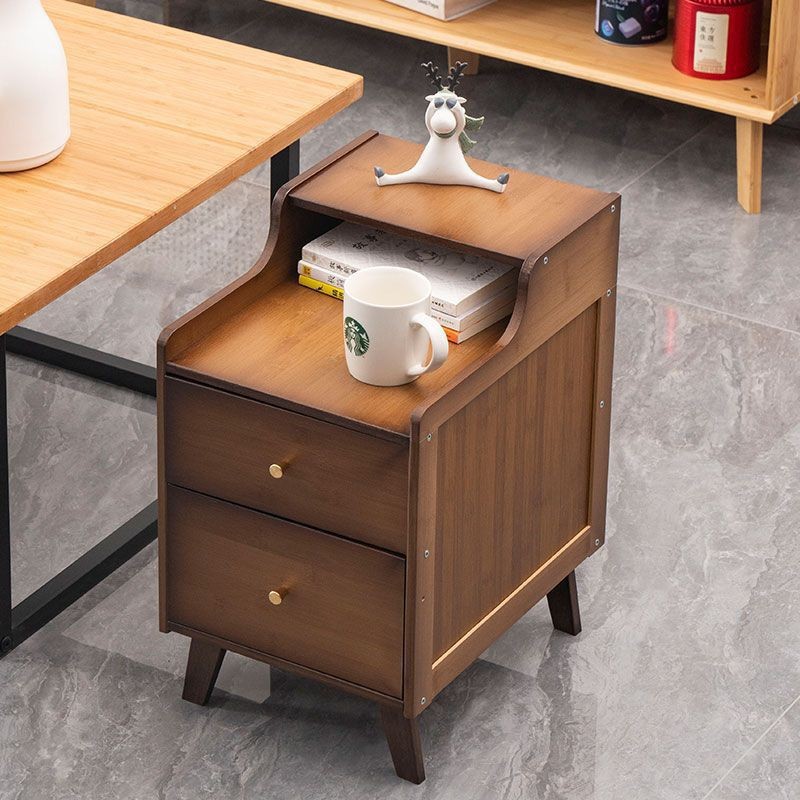 Mesa de noche moderna simple rack pequeño dormitorio pequeño gabinete de lujo ligero de alto sentido de borde estrecho gabinete de almacenamiento de alquiler