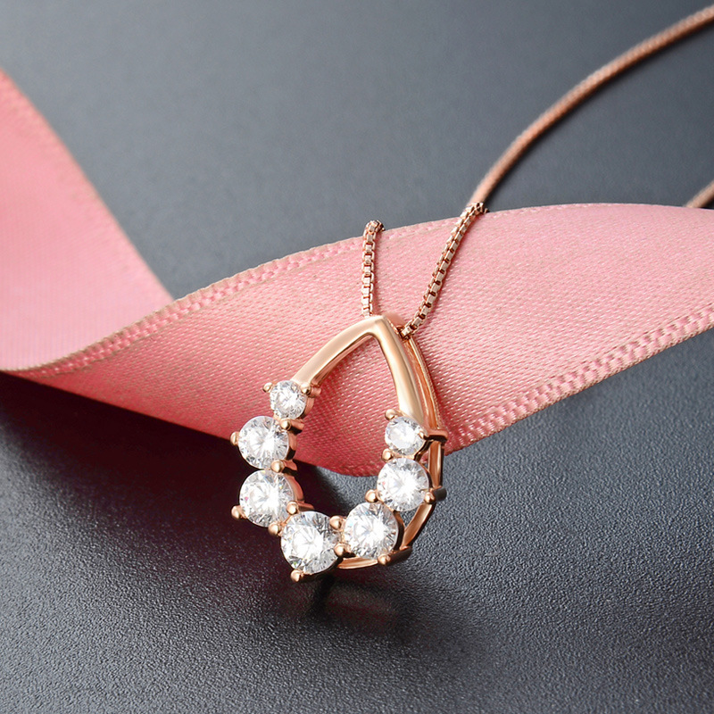 925 plata esterlina colgante de gota de piedra de diamante para mujeres de alto nivel nicho diseño ligero de lujo cadena de clavícula para novia