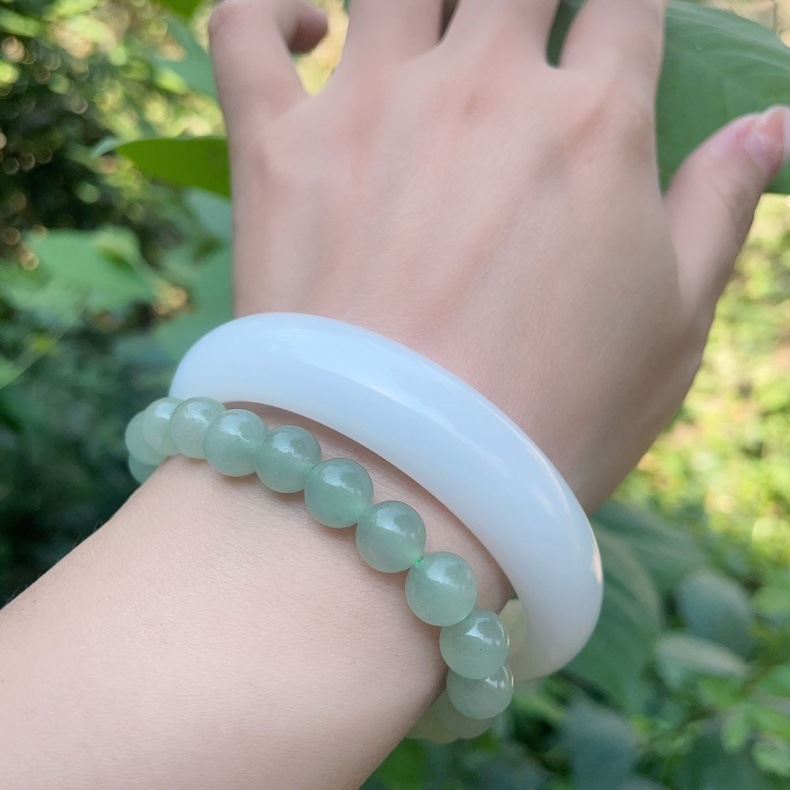 Vòng tay ngọc bích trắng da cừu tự nhiên Tân Cương chính hãng dáng tròn tiêu chuẩn — Bạch ngọc bình thường chi tiết 4