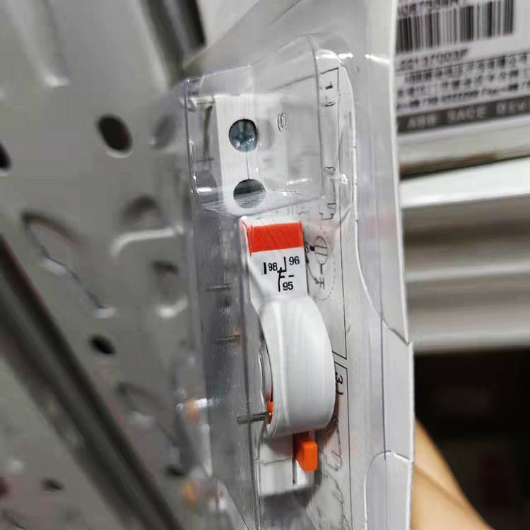 A BB漏电保护器带空气开关S2C-CM1带辅助触头脱扣器附件