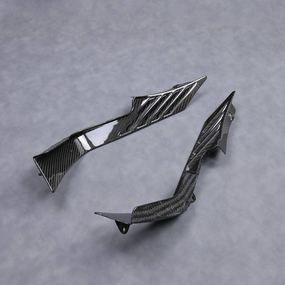 Suitable for new YAMAHA YAMAHA R3 modified carbon fiber shell motorcycle accessories rear rectifier cover