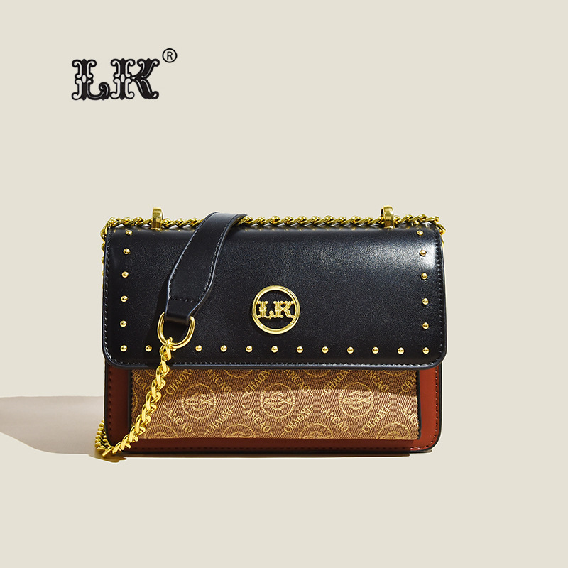 2023 Herbst Neue Live-Übertragung Beliebte Einzelschulter Diagonalkette Niet Kleine Quadratische Damentasche Fabrik Direktverkauf und Lieferung_voghion.com