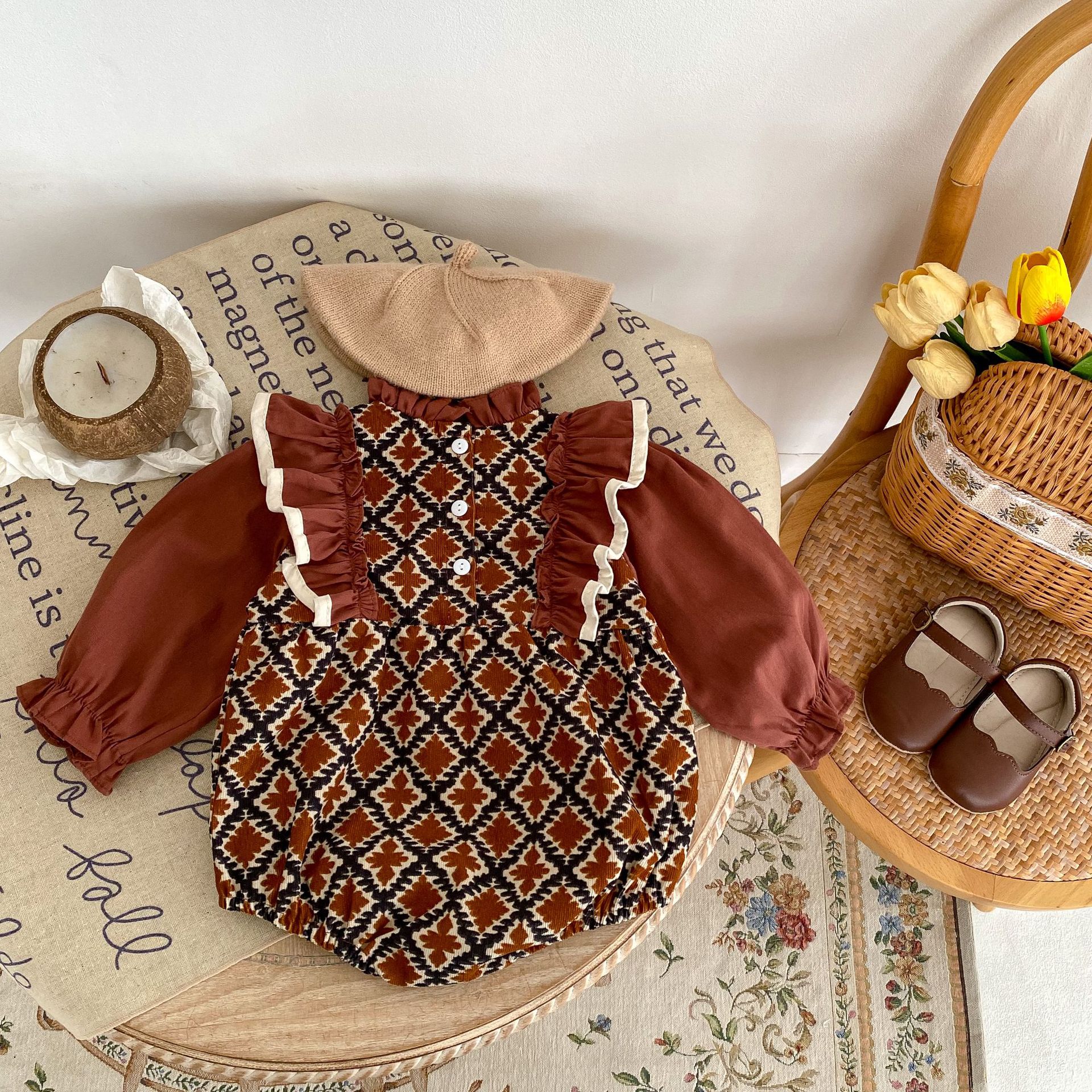 Ins 2024 autunno vestito bambina neonata velluto a coste stampa contrasto manica lunga con cappuccio gattonamento tuta_voghion.com