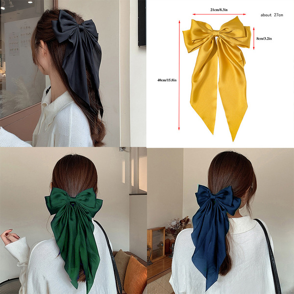 Red hairgrip with bow