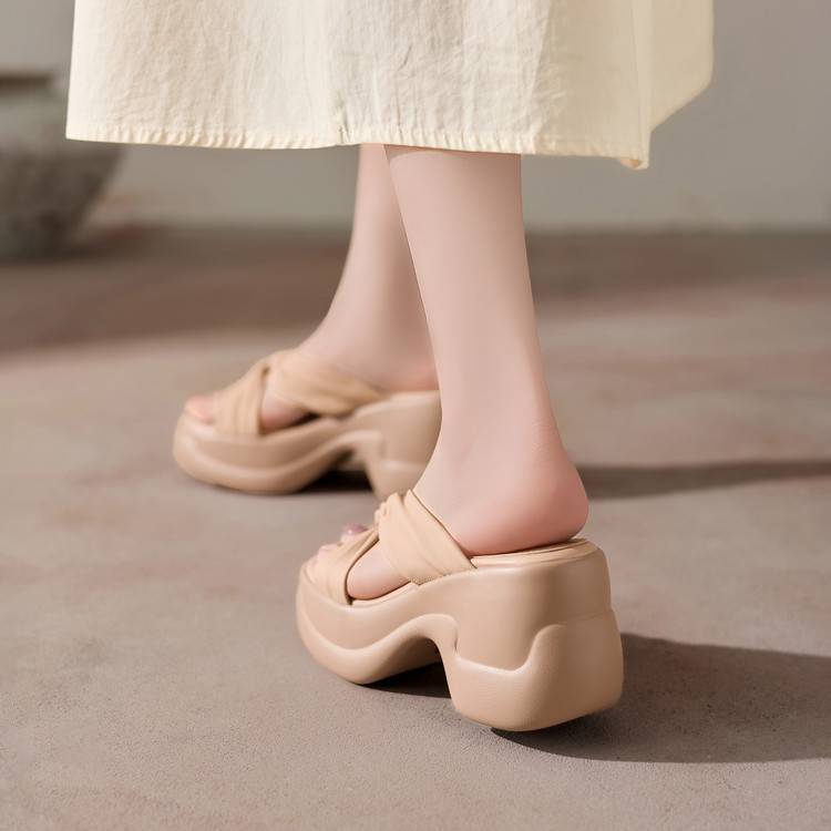 Dép sandal nữ quai chữ V đế tăng chiều cao mềm nhẹ đi biển mùa hè — màu trắng ngà, màu mơ chi tiết 12