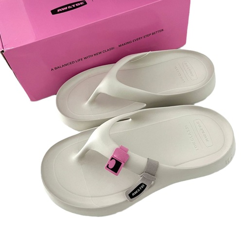【】Korean tawto person flat sandals for women, summer outerwear, thick soles, beach vacation, low-classic casual sandals