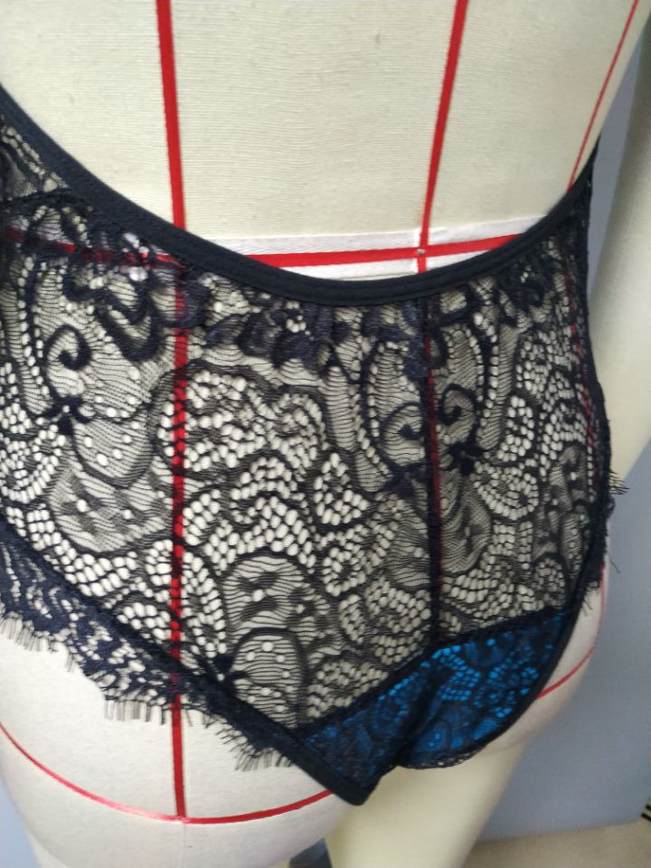 2E9381CEE73D3B208E7E810F7D672F