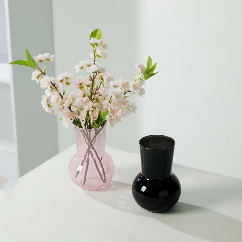 Nordic Instagram-style minimalist luxury glass vase decoration, beautifully designed flower arrangement holder—perfect home desk decor accessory